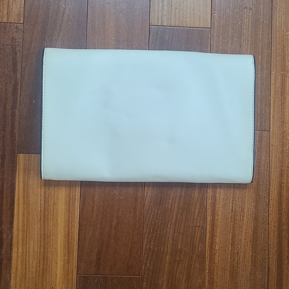 Zara (TRF) Vintage white and black Envelope Clutch - Picture 4 of 6